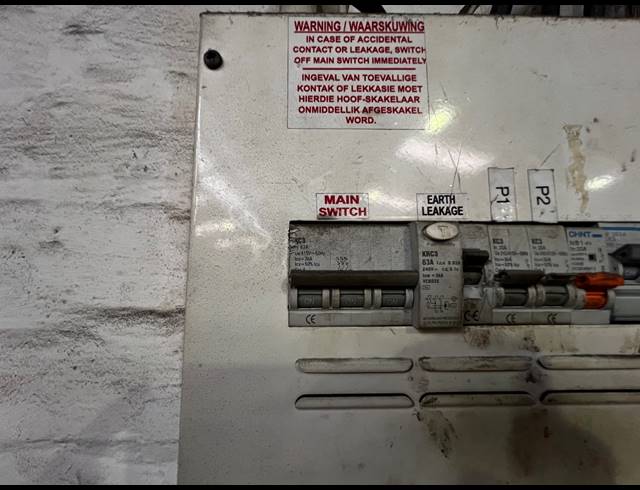 900M² WAREHOUSE FOR SALE IN PAROW EAST